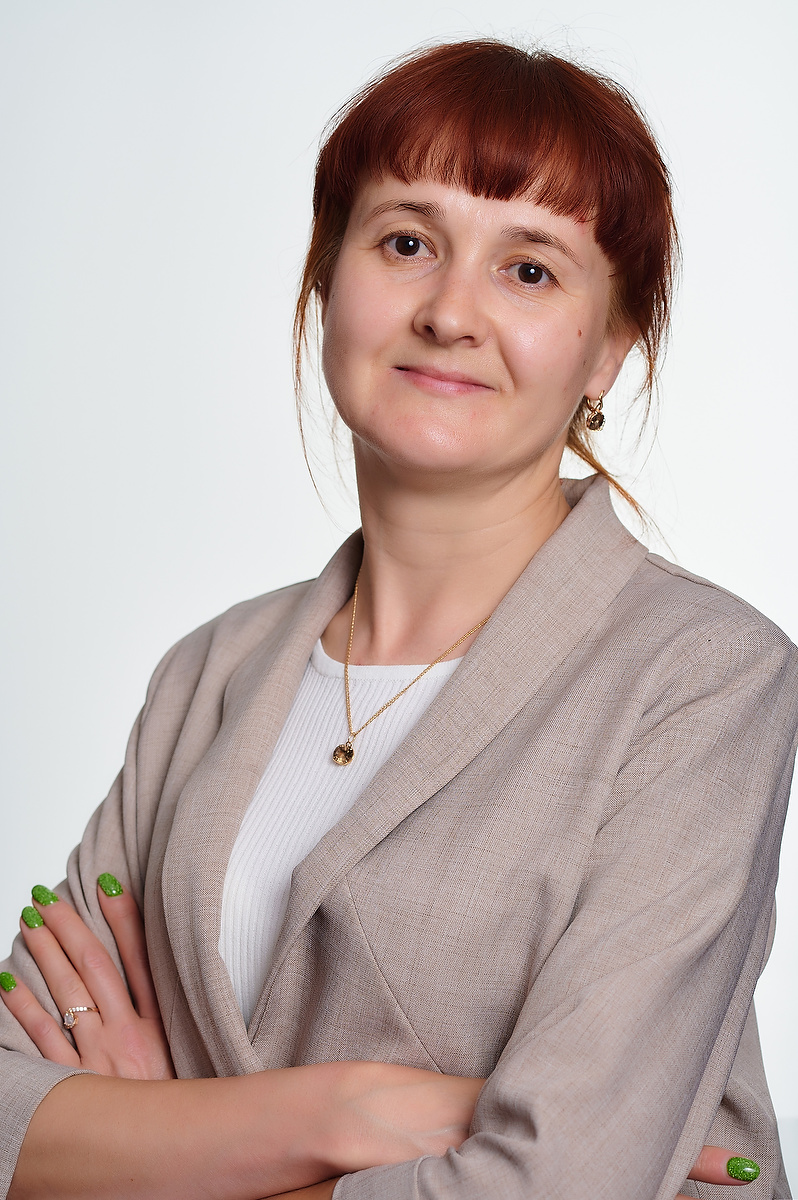 <p><strong>Председатель комитета</strong><br>
Куренкова Елена Викторовна, тел.: 8 (484) 39 58323</p>