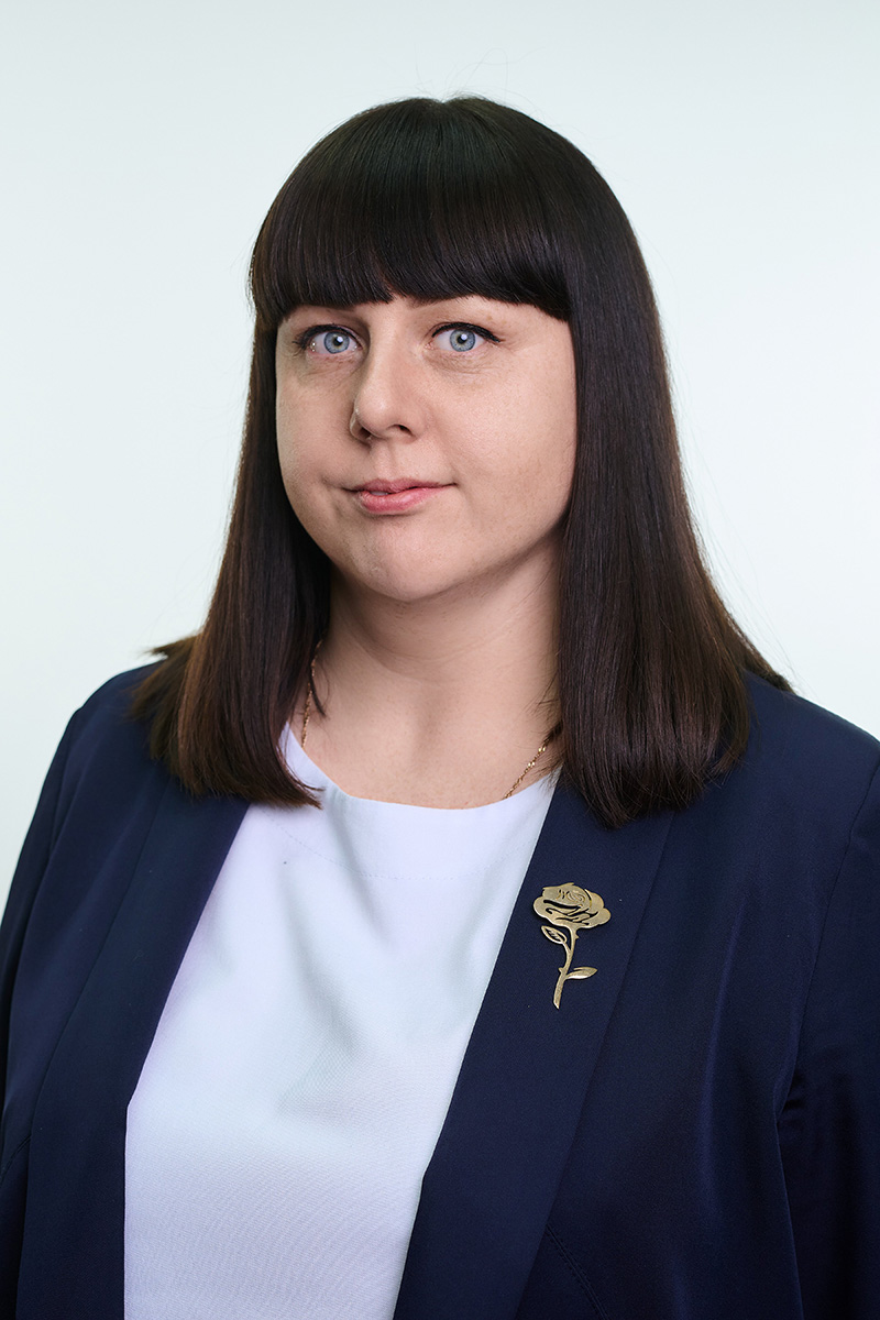 <p><strong>Начальник отдела</strong><br />
Иванова Анастасия Александровна, тел.: 8 (484) 39 63181</p>