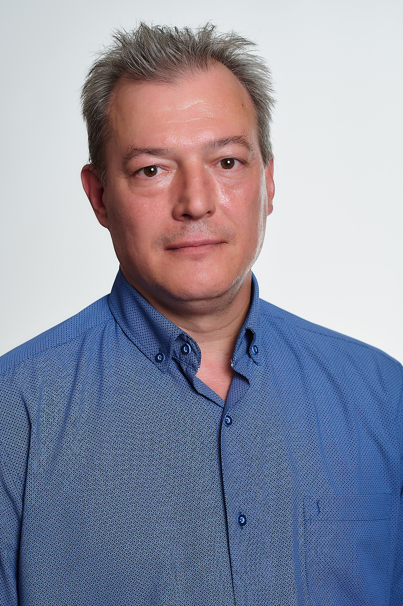 <p><strong>Начальник отдела</strong><br />
Воробьёв Сергей Викторович, тел.: 8 (484) 39 61101</p>