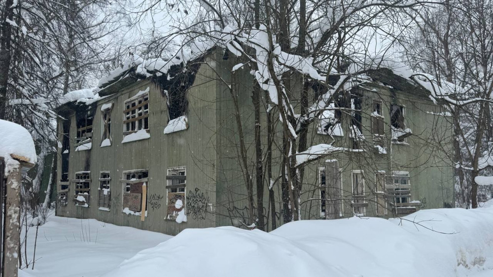 На ул. Парковая, 7 планируется снос аварийного дома 