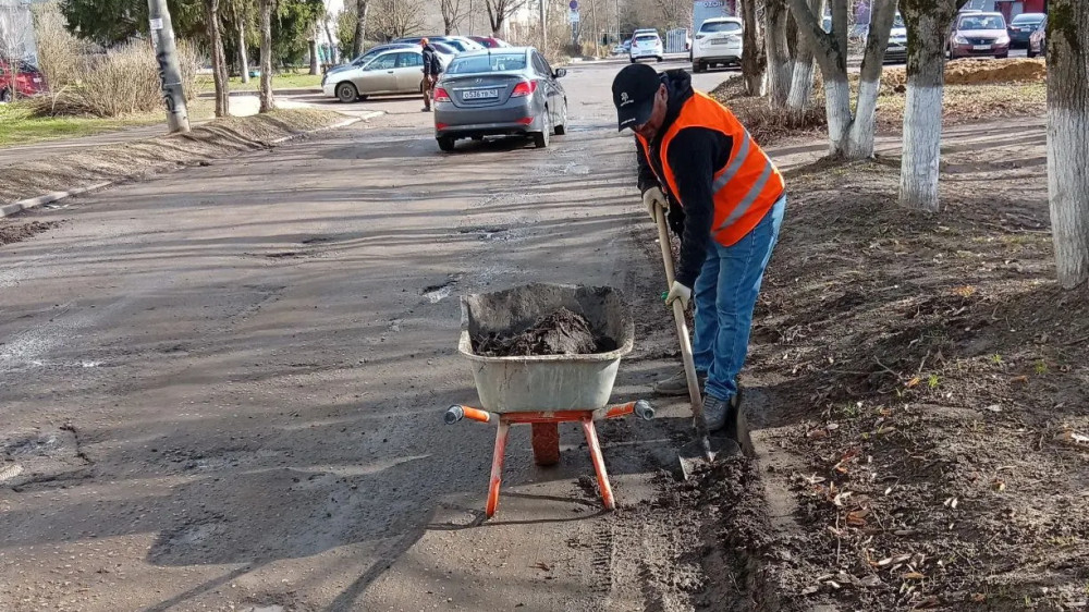 250 кубометров смёта вывезли с улиц города за неделю