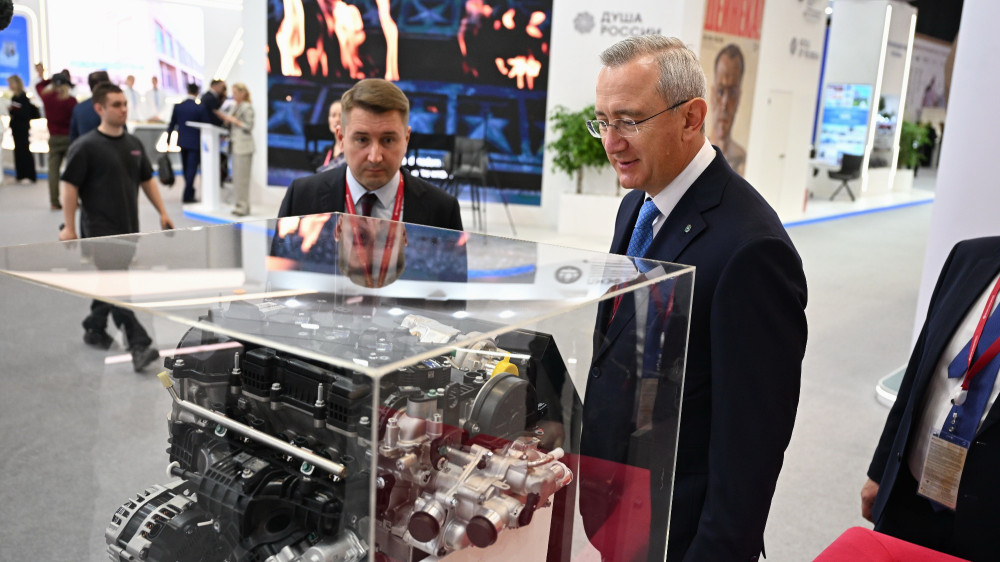 ПМЭФ-2026: Владислав Шапша ознакомился с концепцией стенда Калужской области