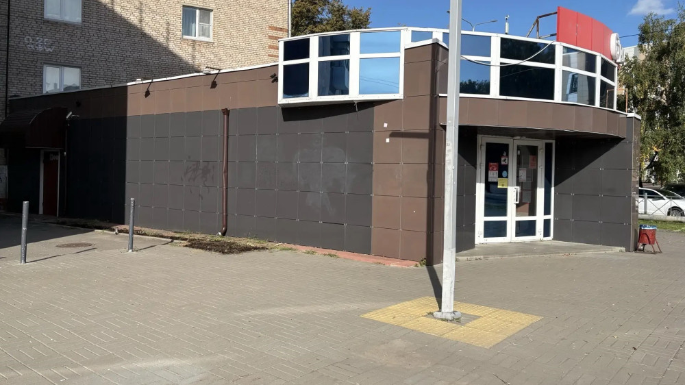 Предприятия потребительского рынка приводят в порядок входные группы и прилегающие территории